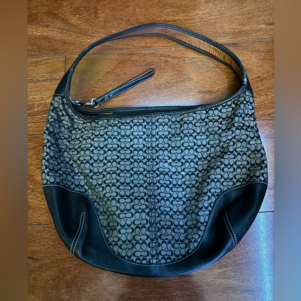 Vintage Black and Gray Coach Purse A3K-6617